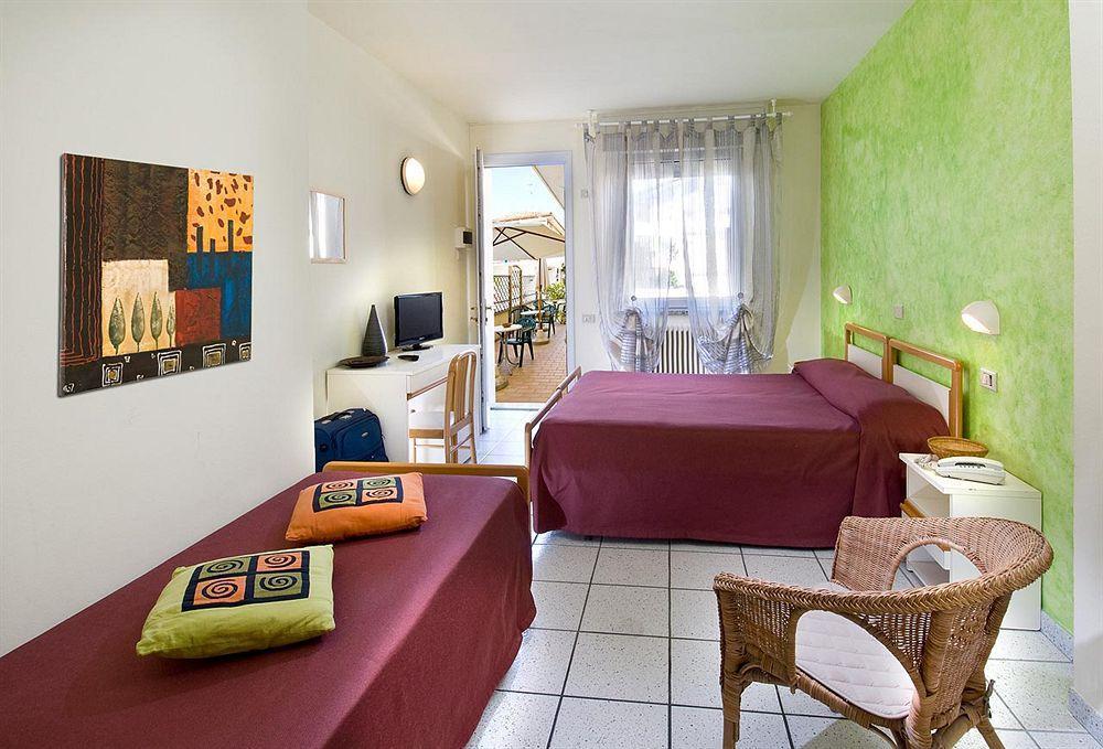 Hotel Locanda Rosy كاتوليكا المظهر الخارجي الصورة