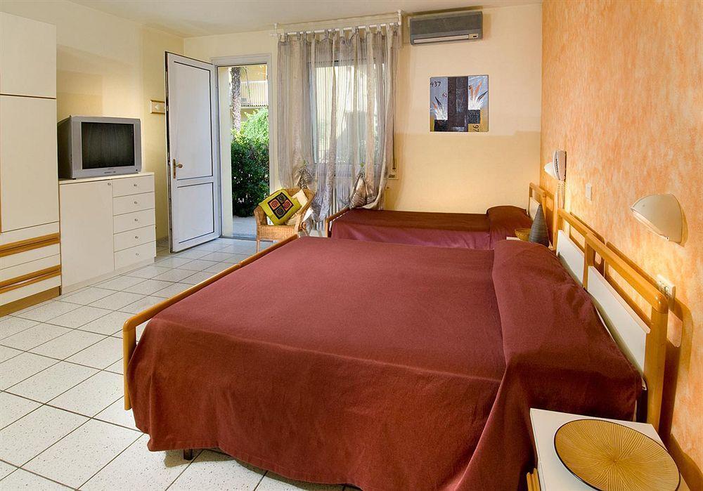 Hotel Locanda Rosy كاتوليكا المظهر الخارجي الصورة
